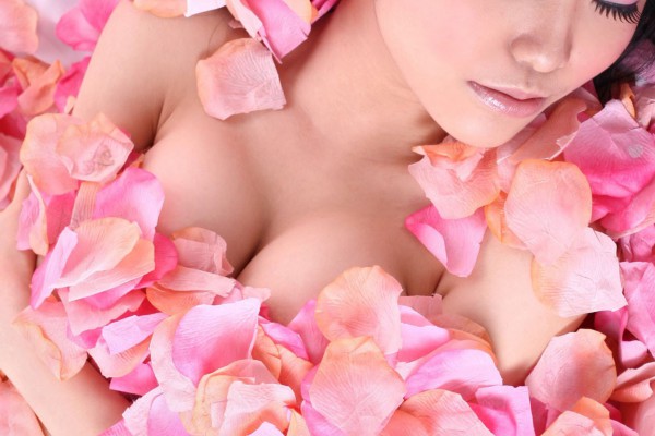 武汉江畔租船品茗，悠然享受时光之旅